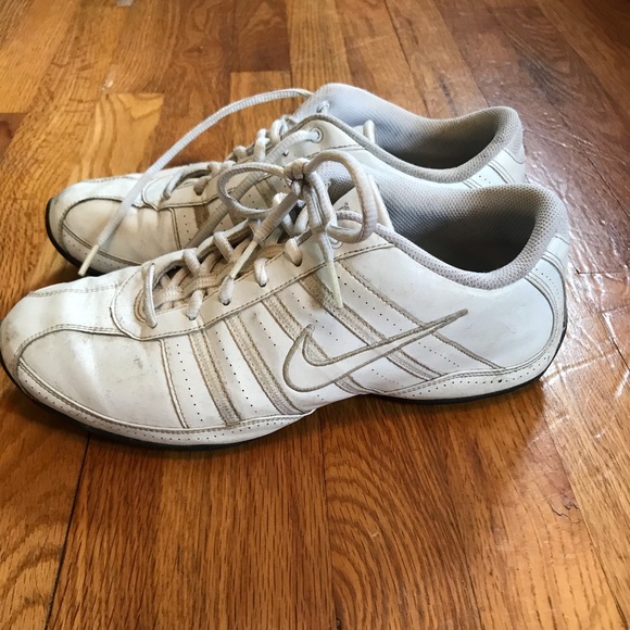 Nike Shoes - Nike sneakers
